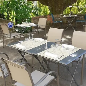 Отель Logis Restaurant La Vieille Auberge, Art And Gallery